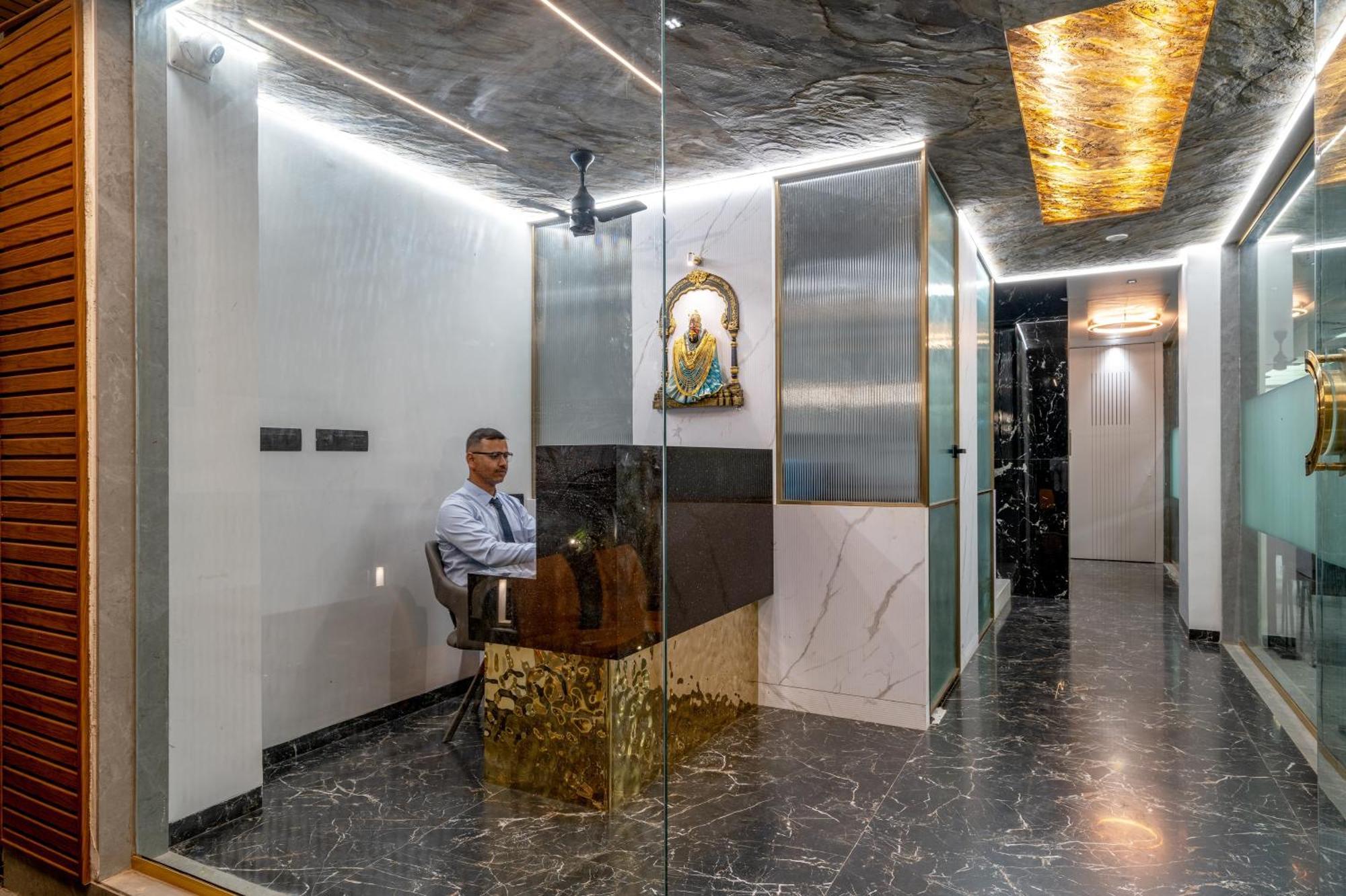 Hotel Darshan Executive Tuljapur Dış mekan fotoğraf